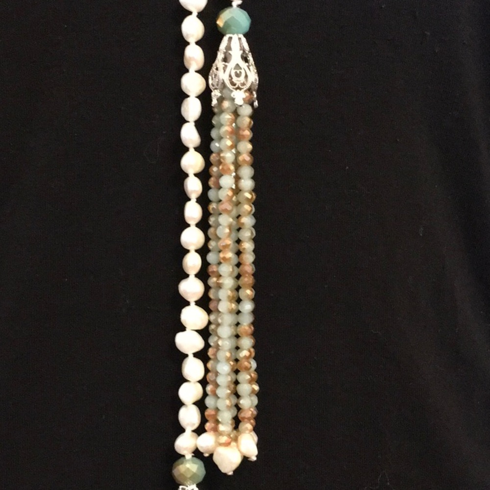 Gorgeous Genuine Freshwater Pearl & Crystal Lariat - Picture 6 of 8